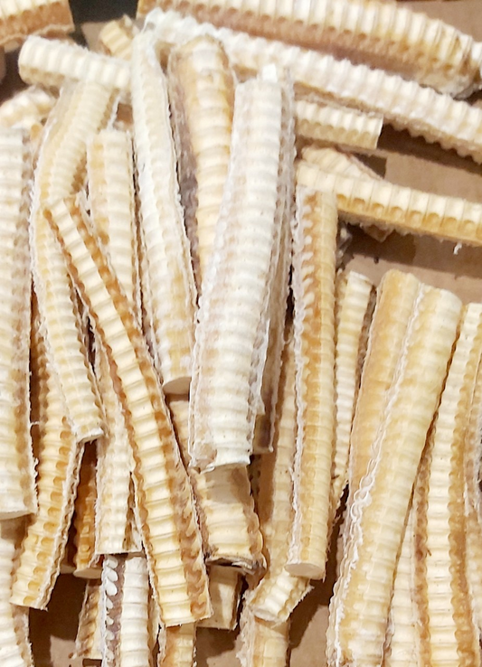 Dehydrated Australian shark cartilage chews for dogs in mixed sizes, 200g bag — supports joints, coat and dental health